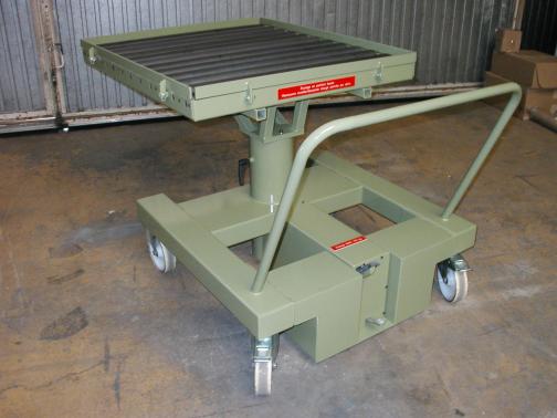 rolling cart with hydraulic elevator table  - AIR FRANCE